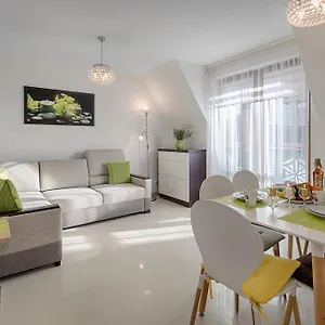 https://apartamenty-szkolna-zakopane.zakopanehotels.org